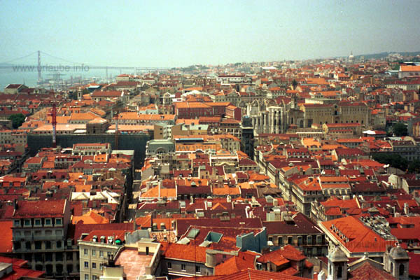 View to the roofs of the oldtown of Lissabon