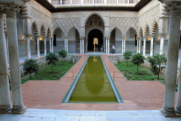 The Patio de Monteria in the Alc&aacute;zar