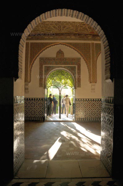 In the Palace complexes of the Alc&aacute;zar