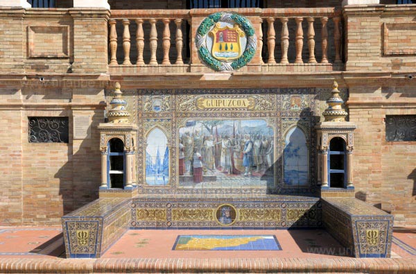 Fountain of the province Guipuzcoa at the Plaza Espa�a