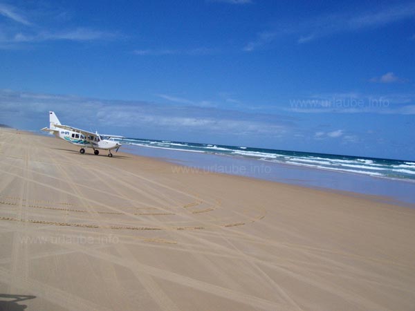 75 Mile Beach as landing strip of small planes