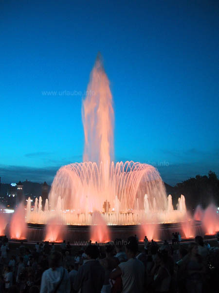 Water Games in front of the Palau Nacional
