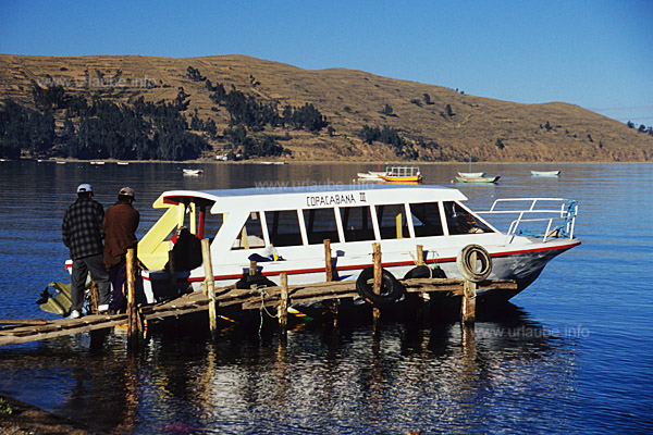 One of the many excursion boats at the harbour waiting to be used