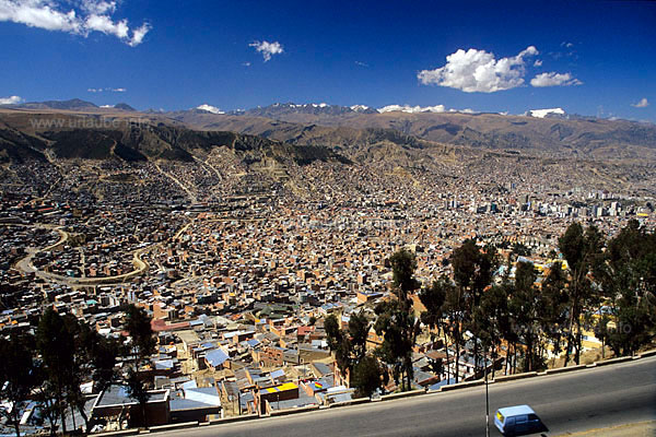 The valley basin of La Paz, viewed from El Alto