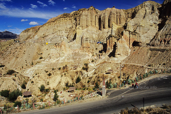 On the street into the Valle de Luna with the cacti garden