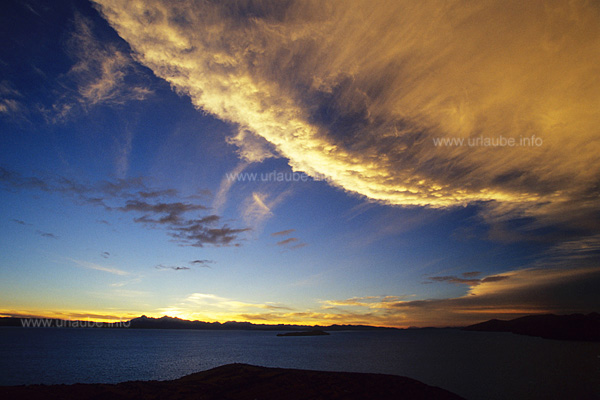 Threatening clouds above the sun island