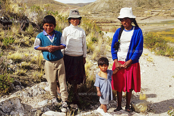 Children permit to be photographed - but not for free