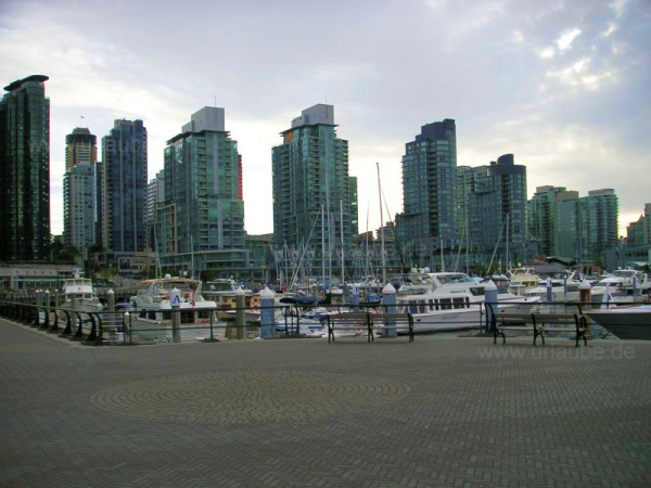 Yachting Harbour of Vancouver: a contemplative yachting harbour in front of Vancouver's polished skyline.