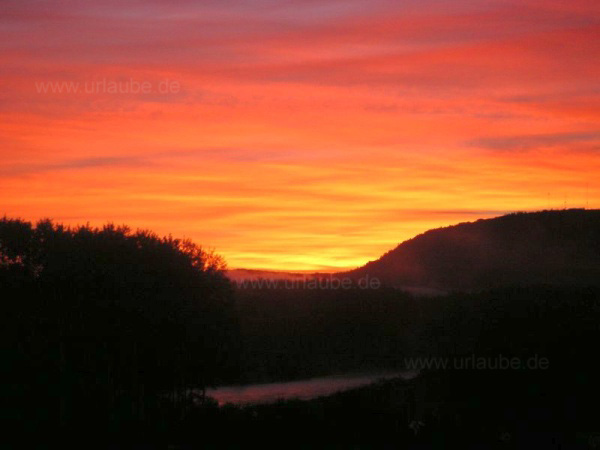 You do not only often see polar lights in British Columbia, but also marvellous sunrises