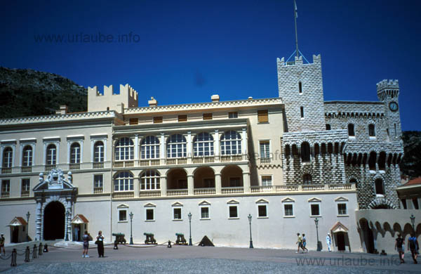 The Palace with its Prince and its Princesses
