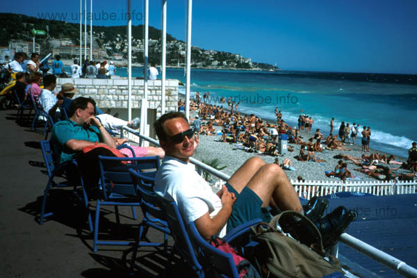 One can sit for hours on the chairs of the promenade and watch the people and the sea.