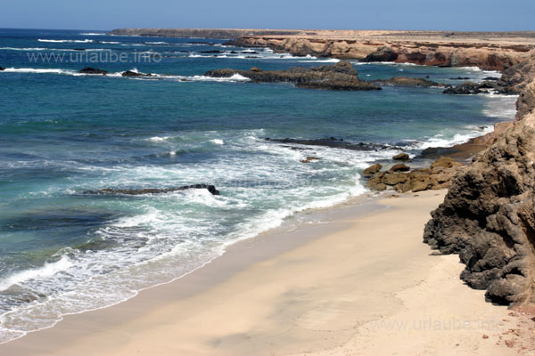 View to the southwest coast of the island during the drive to Punta Pesebre