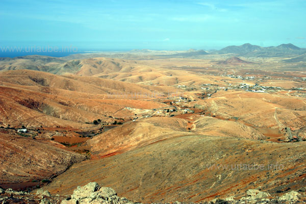 View to the north from the Mirador Morro Velosa