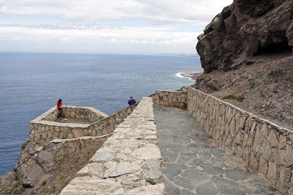 The Mirador El Balc&oacute;n is a view point made of stone at the north-west coast.