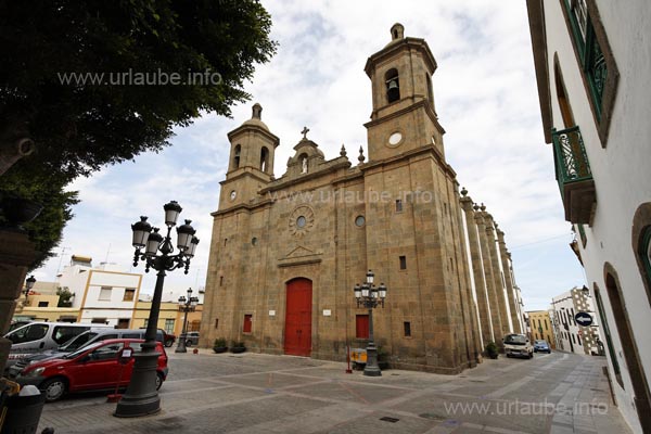 The church of Ag&uuml;imes