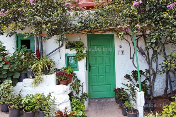 Some of the small falts are colourful and decorated with lots of flowers.