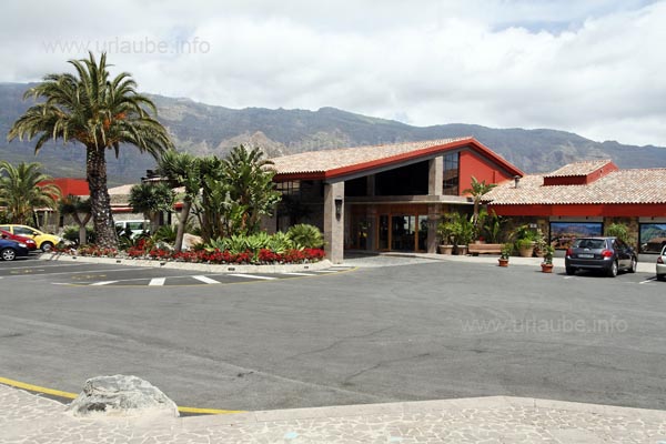The Hotel Aldiana Mirador is located at a fantastic view poiont with a view to San Bartolom&eacute;.