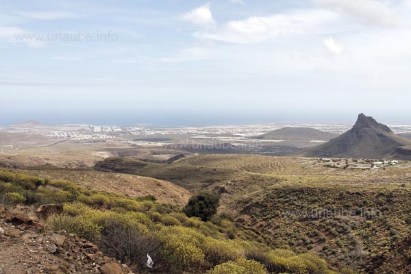 The east of Gran Canaria is marked by strong winds and scant landscapes.