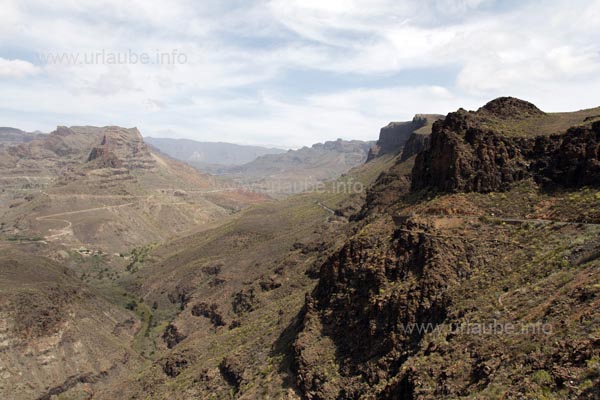 The view into the canyon of Fataga is spectacular.