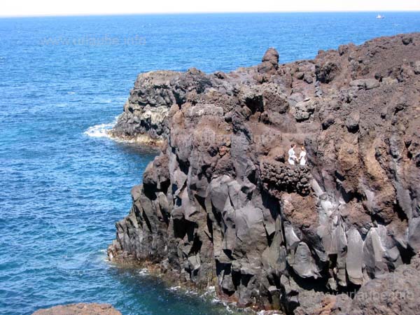 In the middle of the cliff there is a little observation deck