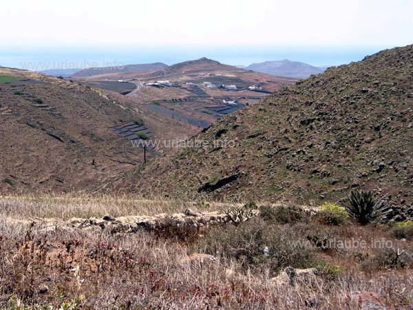 View down to the valleys Los Valles