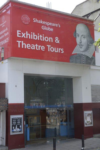 Entrance of Shakespeare Globe Theatre