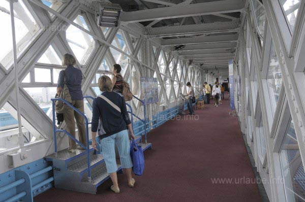 On the pedestrian bridge of the Tower Bridge