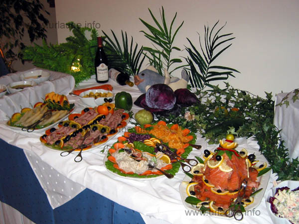 Who can say no in case of such lovingly prepared starters?