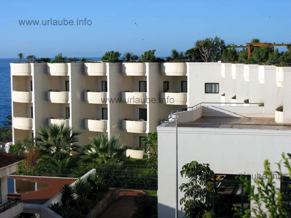 The new part of the hotel Ondamar; in this building there is the pool area.