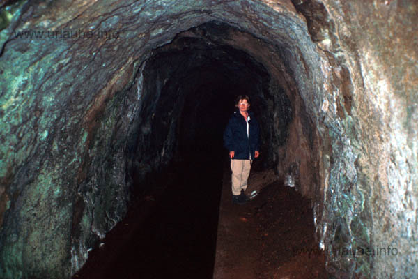 In the tunnel that has a lentgh of 1,5 km of the Levada da Rocha Vermelha by Rabacal