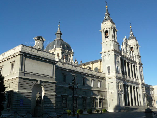 The morning sun light makes the cathedral gleam.