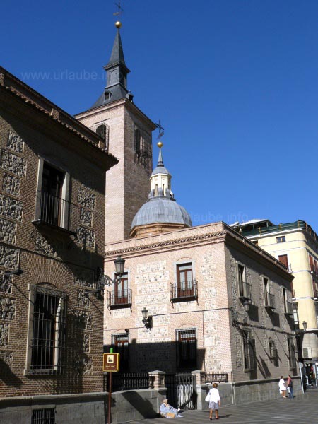 The Iglesia San Gines in the Calle Arenal