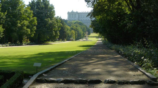 Paths that seem to be endless