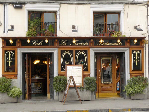 Inviting: the bars and taverns of the centre