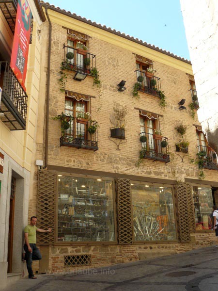 Typical alleyways of Toledo