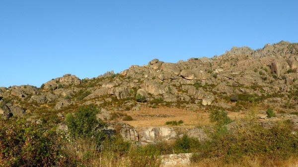 A fascinating world of forests and granite rocks