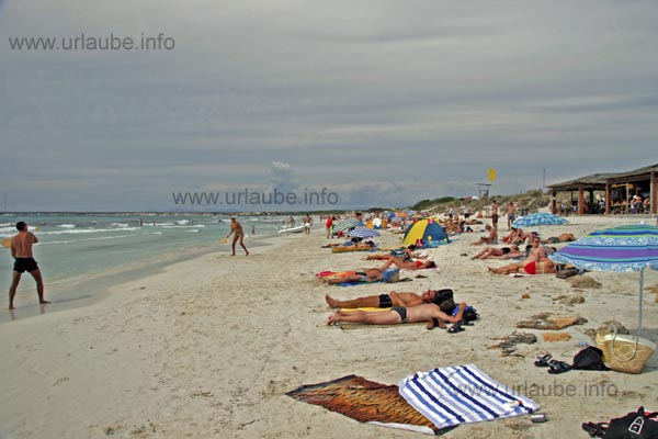 Es Trenc: everything but not a dream beach