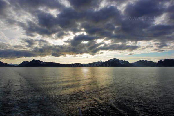 Evening ambiance at the Lofoten
