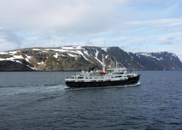 MS Lofoten shortly before Hav�ysund