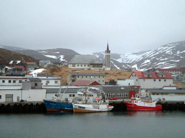 At the harbour of Mehamn