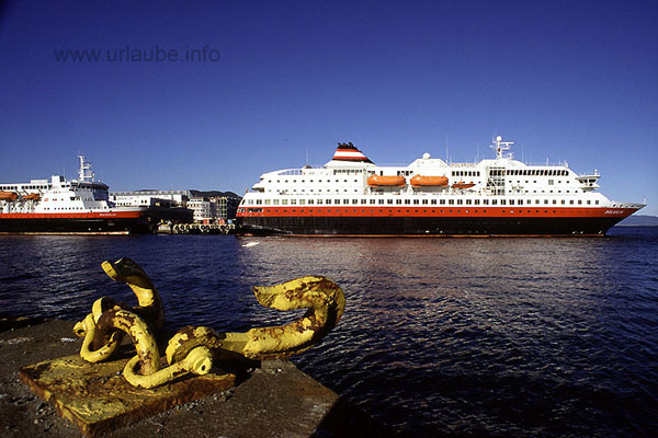 MS Vesteralena and MS Polarlys at the harbour of Trondheim