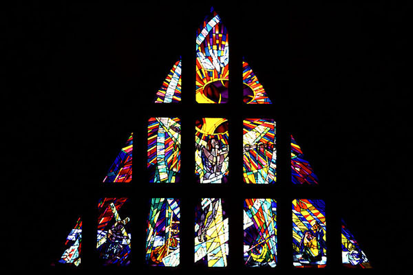 10.000 pieces. The glass mosaic in St. Michael