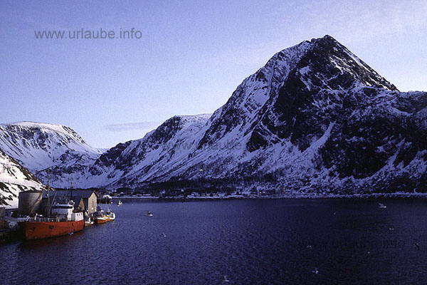 Bay and harbour of the &Ouml;ks fjord