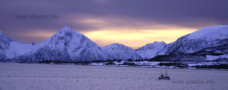 Between Sortland and Stokmarknes