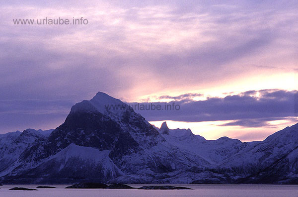 Coastal landscape between &Ouml;rnes and the Arctic Circle