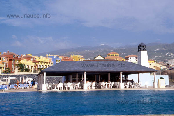 The snack bar that is opened 24 hours a day...