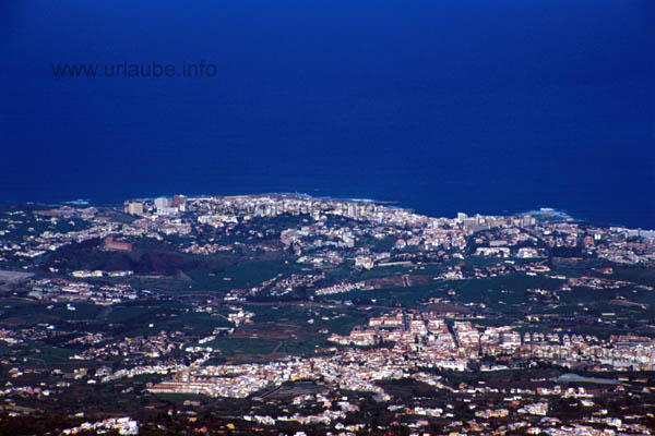 The Orotava and Puerto de la Cruz viewed from a height of 2000 m