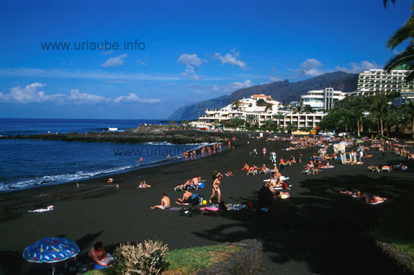 The gorgeous Playa de la Arena with the little boardwalk behind