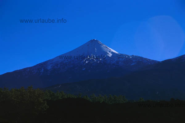 View from the west at the Teide in the early morning