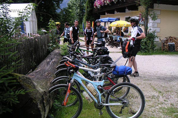 Noon break in the Kaiserhaus